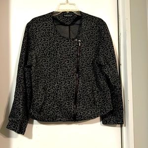 Bagatelle Collection full zip jacket for women. Size XL